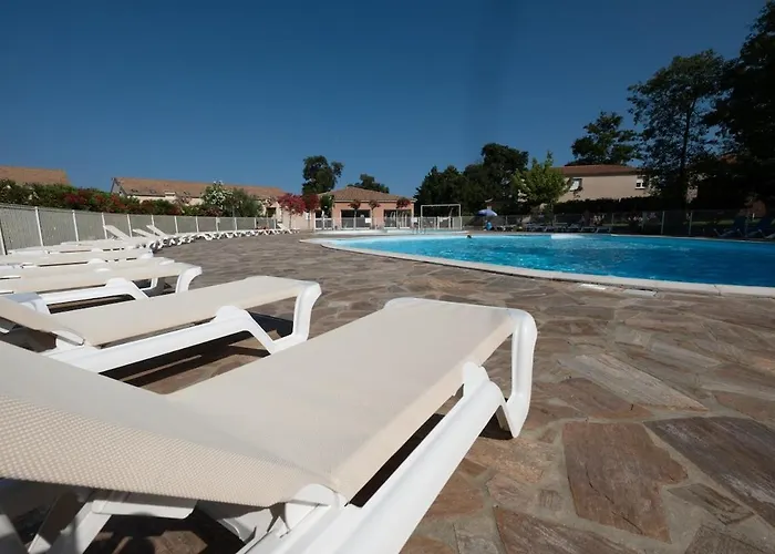 Aloha Pool-beach 500m * Santa-Maria-Poggio (Corsica)